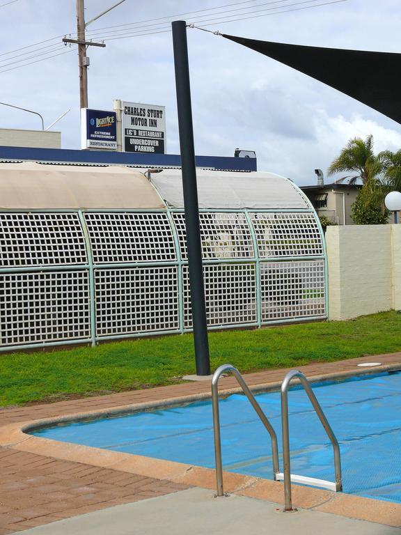 Charles Sturt Motor Inn ウェスト・ワイアロング エクステリア 写真
